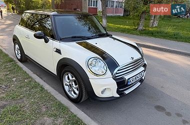 Хэтчбек MINI Cooper 2013 в Киеве