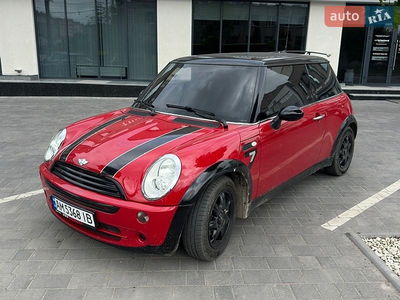 Хэтчбек MINI Cooper 2006 в Виннице
