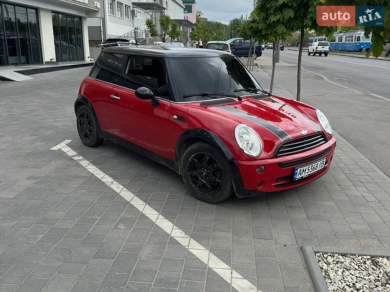 Хэтчбек MINI Cooper 2006 в Виннице