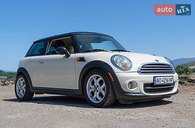 Хетчбек MINI Cooper 2011 в Ужгороді