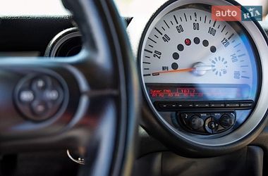 Хэтчбек MINI Cooper 2011 в Ужгороде