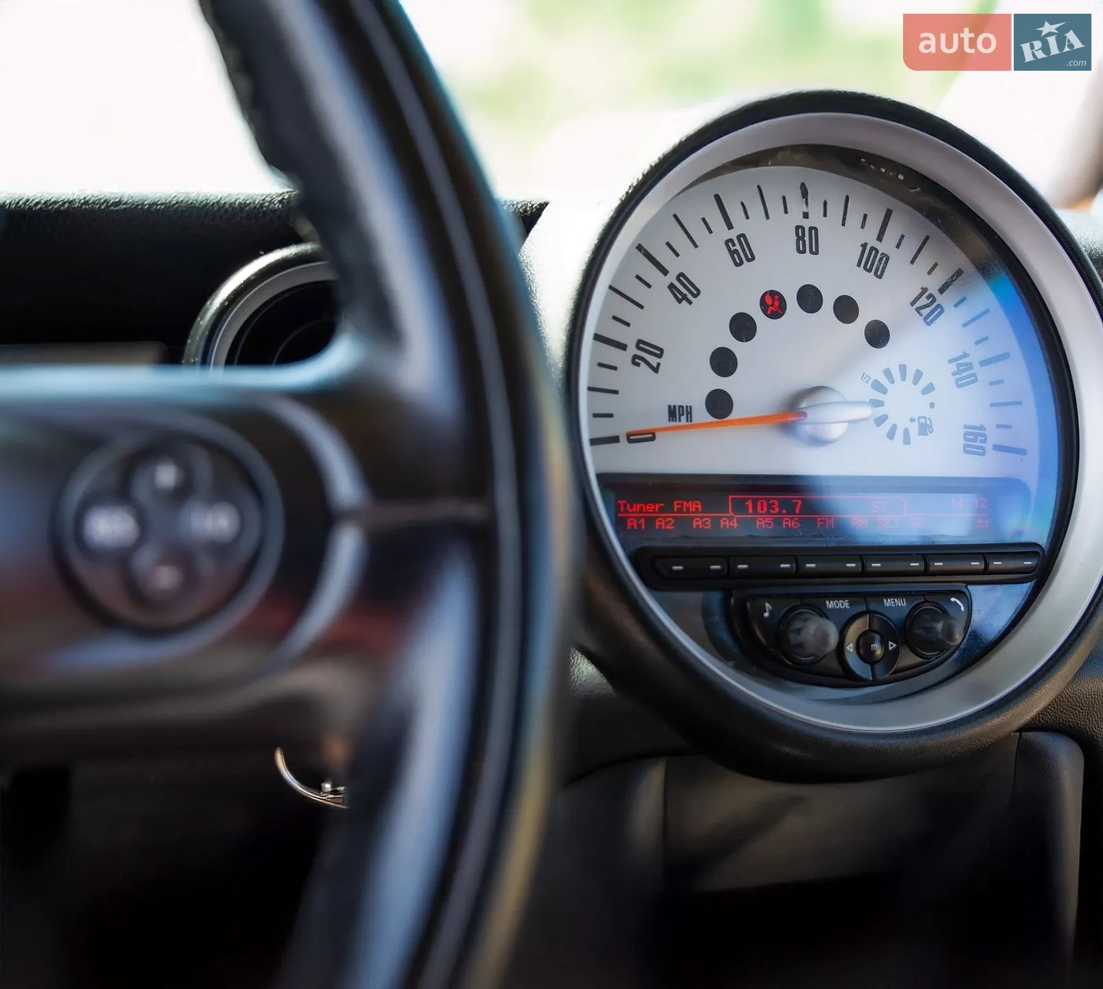2011 MINI Cooper - мініатюра 9