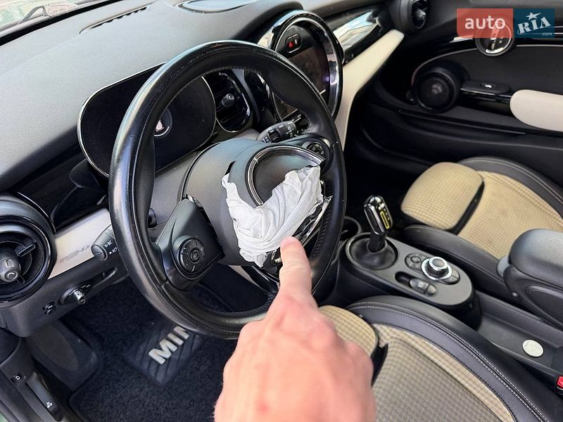 Хэтчбек MINI Cooper 2021 в Луцке фото 16 Хэтчбек MINI Cooper 2021 в Луцке