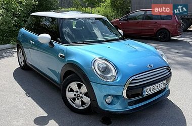 Хэтчбек MINI Cooper 2016 в Киеве