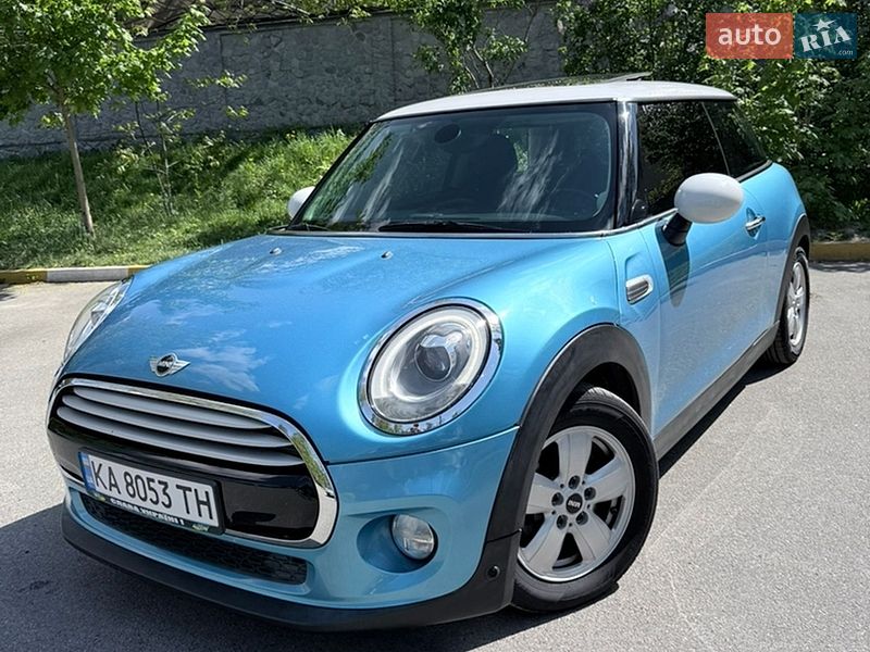 Хэтчбек MINI Cooper 2016 в Киеве