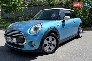 Хэтчбек MINI Cooper 2016 в Киеве