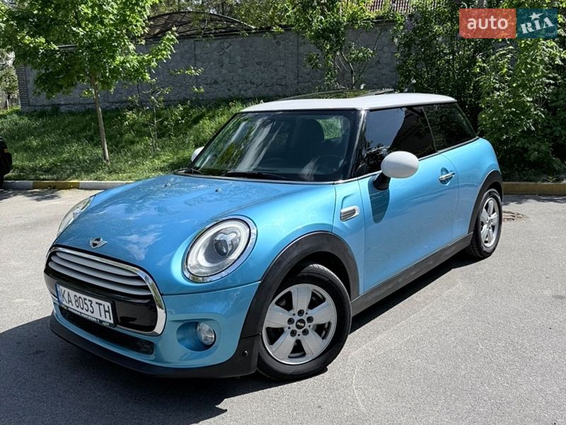 Хэтчбек MINI Cooper 2016 в Киеве