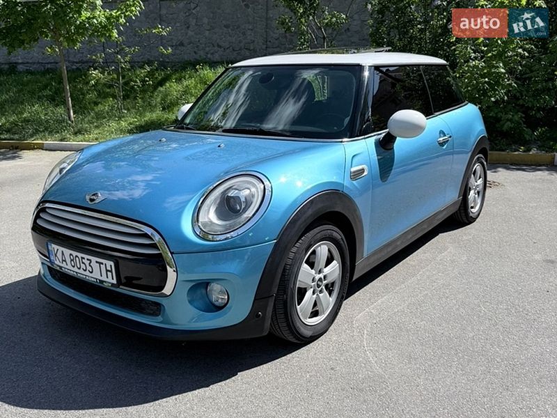 Хэтчбек MINI Cooper 2016 в Киеве