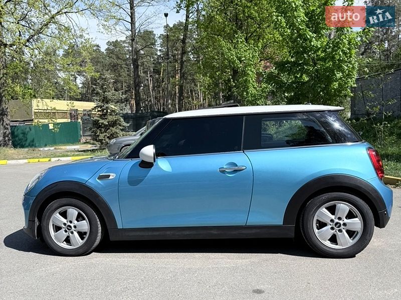 Хэтчбек MINI Cooper 2016 в Киеве