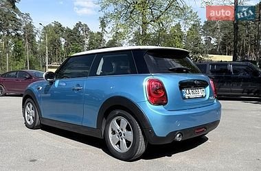 Хэтчбек MINI Cooper 2016 в Киеве