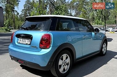 Хэтчбек MINI Cooper 2016 в Киеве