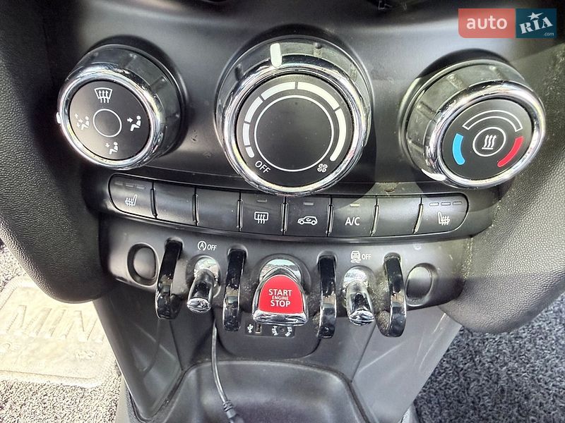 Хэтчбек MINI Cooper 2016 в Киеве