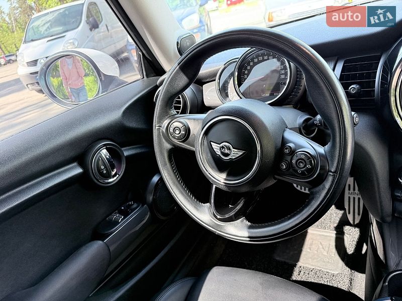 Хэтчбек MINI Cooper 2016 в Киеве