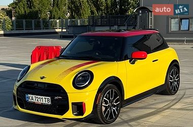 Хетчбек MINI Cooper 2024 в Києві
