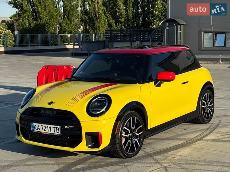 Хетчбек MINI Cooper 2024 в Києві