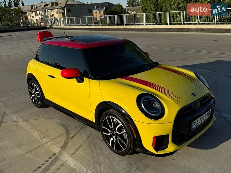 Хетчбек MINI Cooper 2024 в Києві
