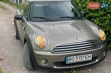 Хэтчбек MINI Cooper 2011 в Трускавце