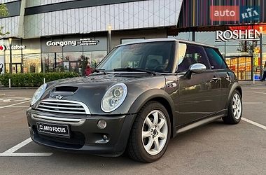 Хэтчбек MINI Cooper 2005 в Киеве