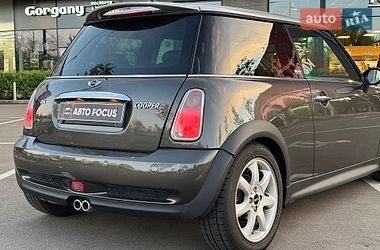 Хэтчбек MINI Cooper 2005 в Киеве
