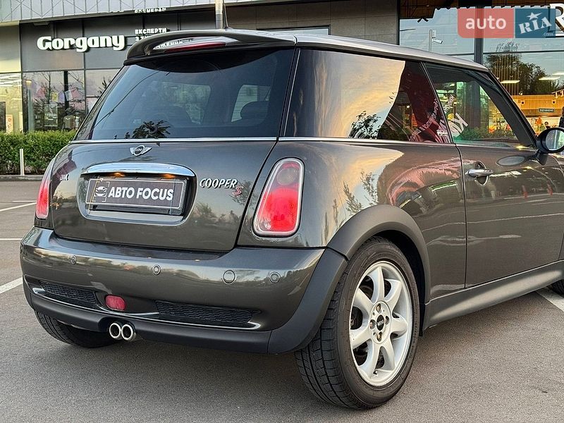 Хэтчбек MINI Cooper 2005 в Киеве