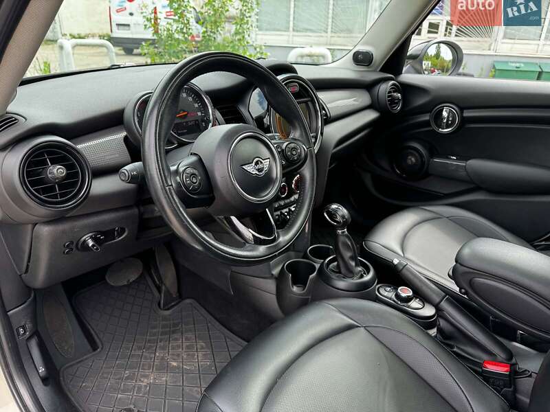 Хетчбек MINI Cooper 2016 в Києві