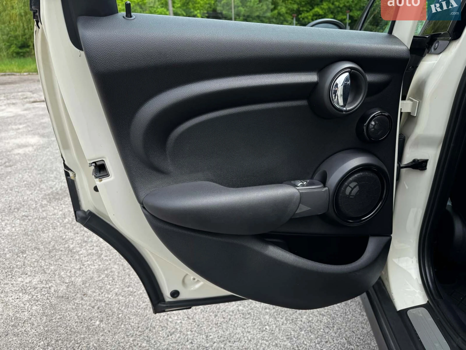 2016 MINI Cooper - мініатюра 26