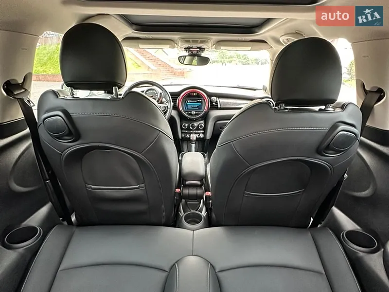 MINI Cooper 2018 VIN WMWXP7C58K2A51652 фото оголошення 17 з 91