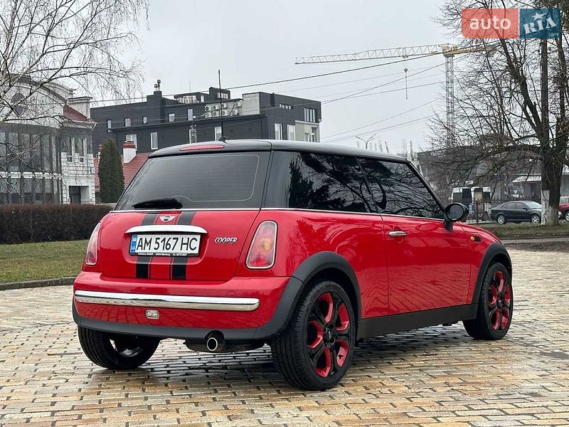 Хэтчбек MINI Cooper 2003 в Белой Церкви