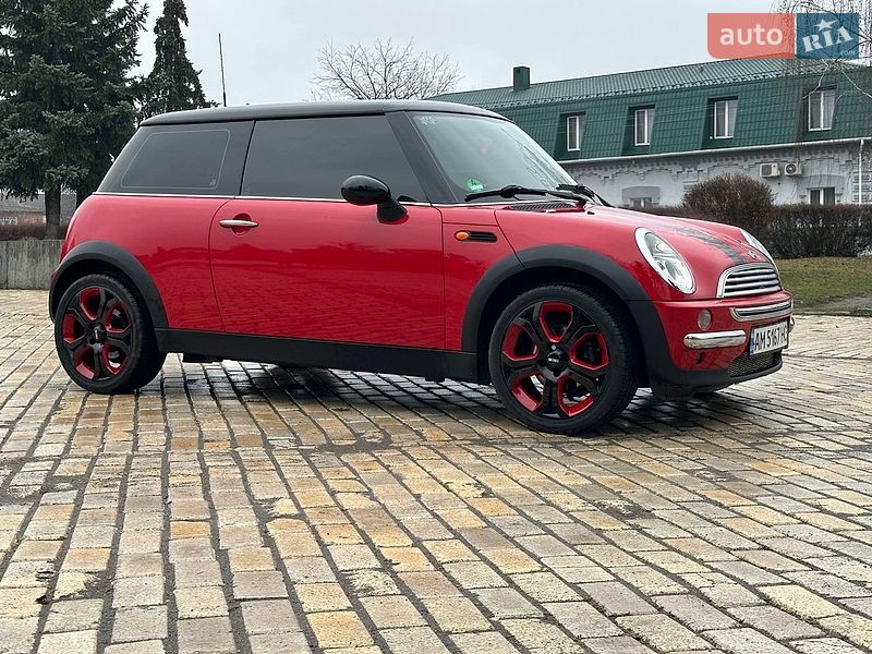 Хэтчбек MINI Cooper 2003 в Белой Церкви