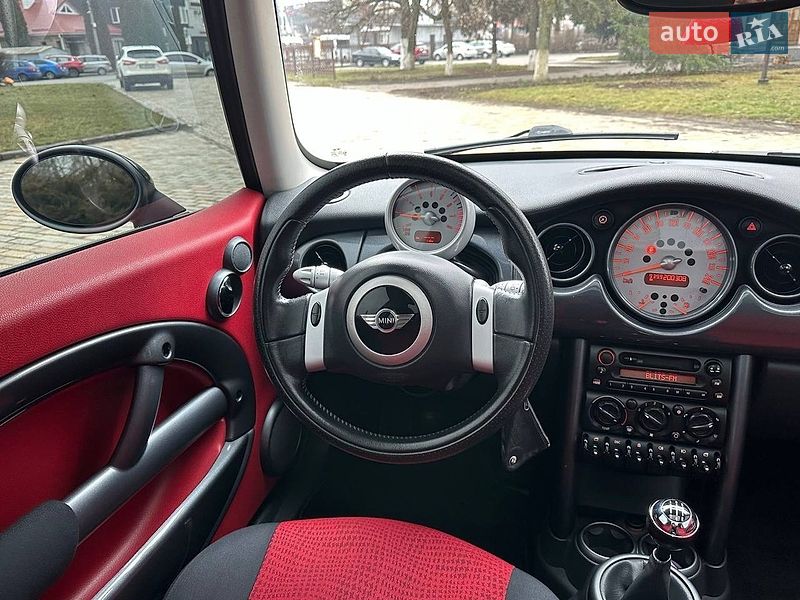 Хэтчбек MINI Cooper 2003 в Белой Церкви