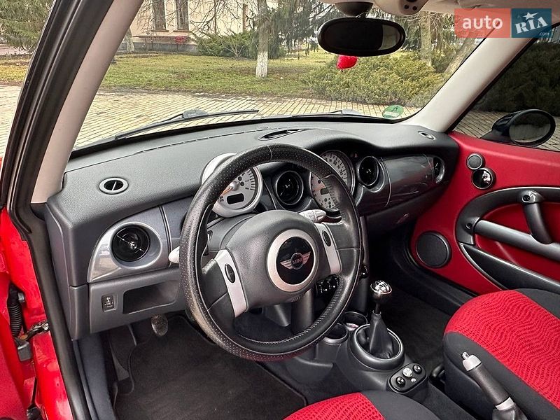 Хэтчбек MINI Cooper 2003 в Белой Церкви