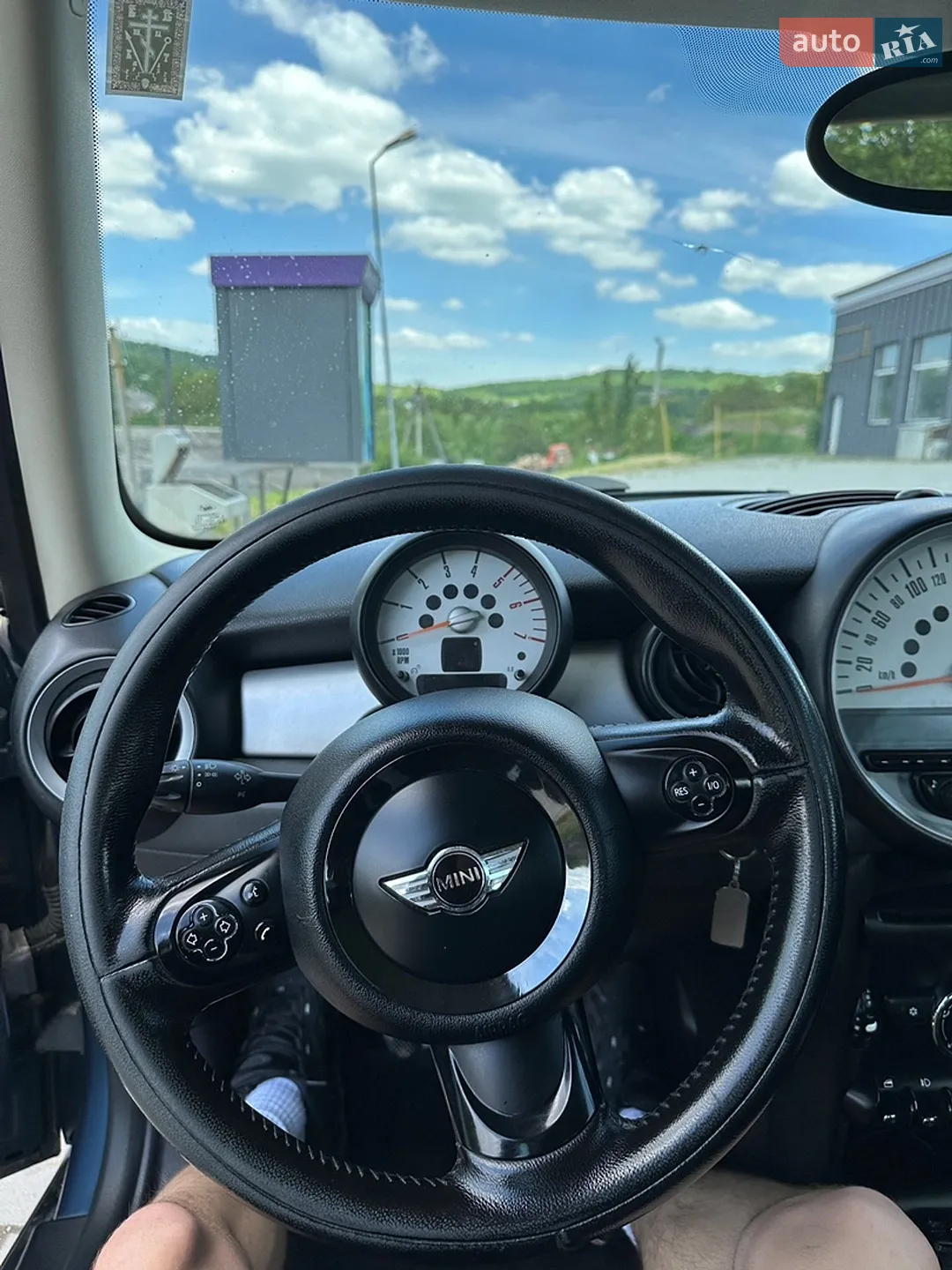 2011 MINI Cooper - мініатюра 10