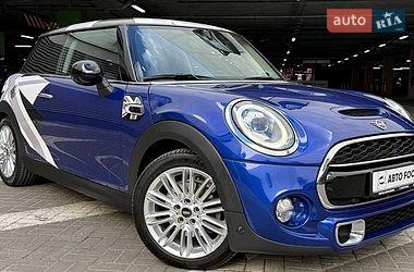 Хэтчбек MINI Cooper 2018 в Киеве