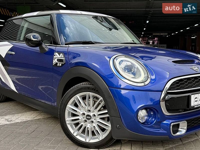 Хэтчбек MINI Cooper 2018 в Киеве