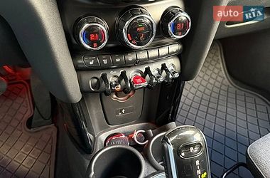 Хэтчбек MINI Cooper 2018 в Киеве