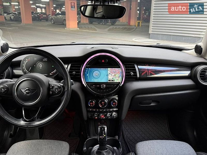 Хэтчбек MINI Cooper 2018 в Киеве