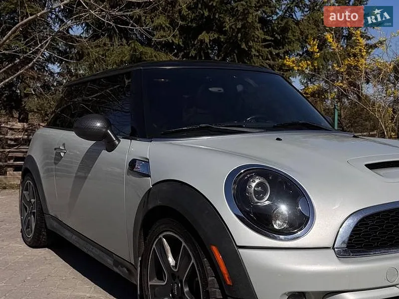 MINI Cooper 2012