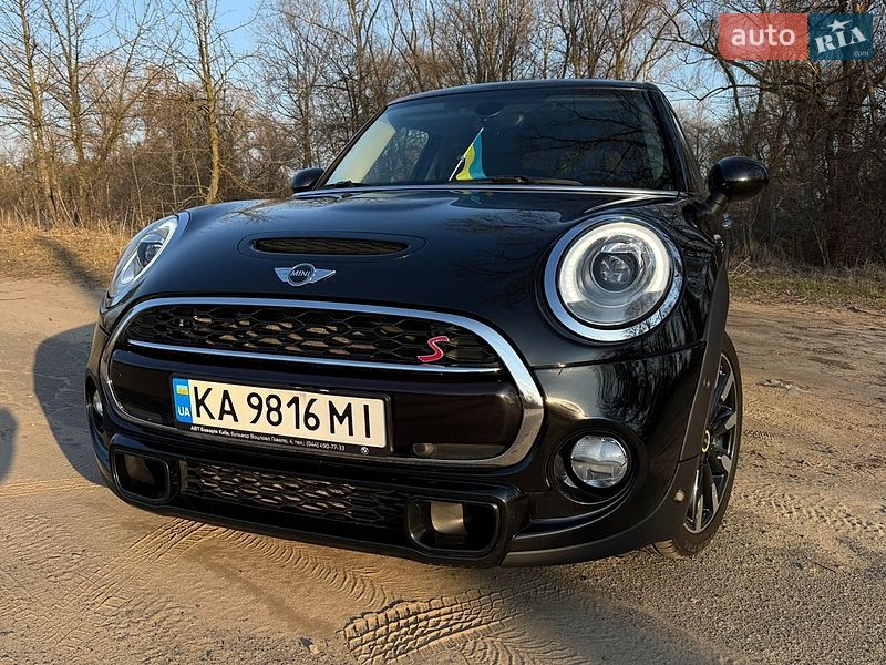Хэтчбек MINI Cooper 2017 в Киеве