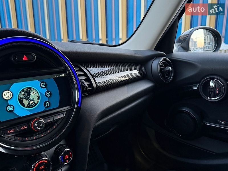 Хэтчбек MINI Cooper 2017 в Киеве