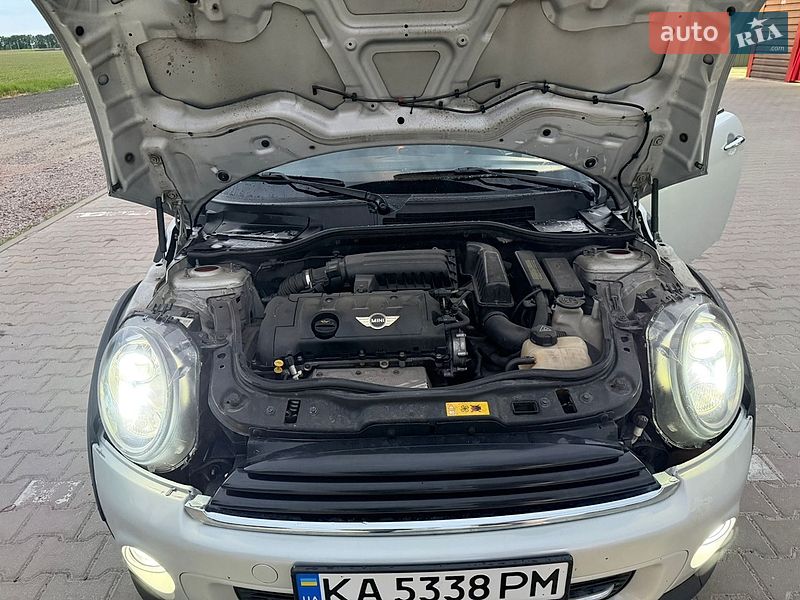 Хэтчбек MINI Cooper 2011 в Киеве