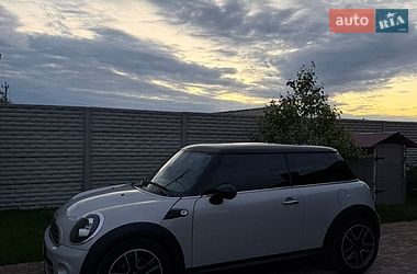 Хэтчбек MINI Cooper 2011 в Киеве