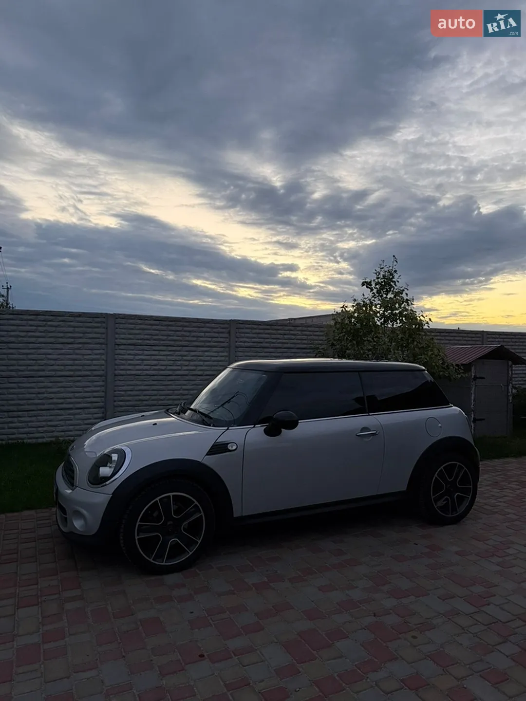 2011 MINI Cooper - мініатюра 12