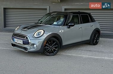 Хетчбек MINI Cooper 2016 в Києві