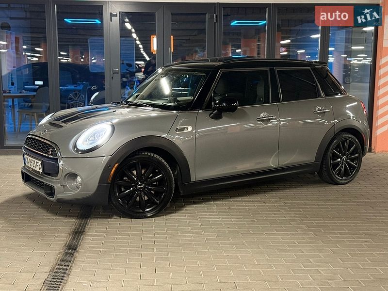 Хетчбек MINI Cooper 2016 в Києві