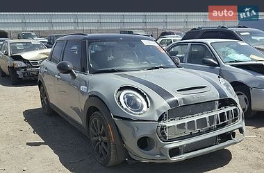 Хетчбек MINI Cooper 2016 в Києві
