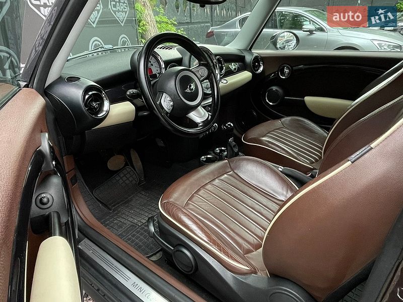 Хетчбек MINI Cooper 2009 в Києві