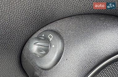 Хэтчбек MINI Cooper 2011 в Киеве