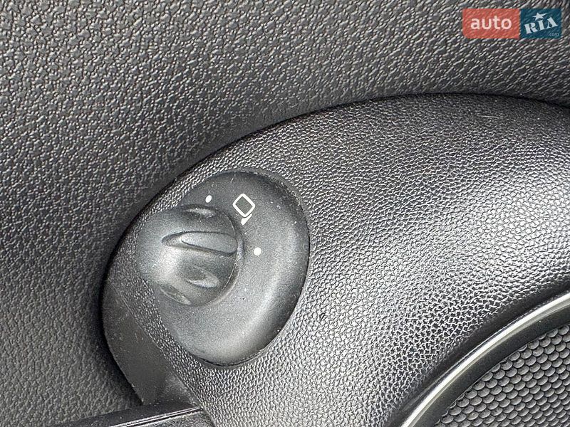 Хэтчбек MINI Cooper 2011 в Киеве