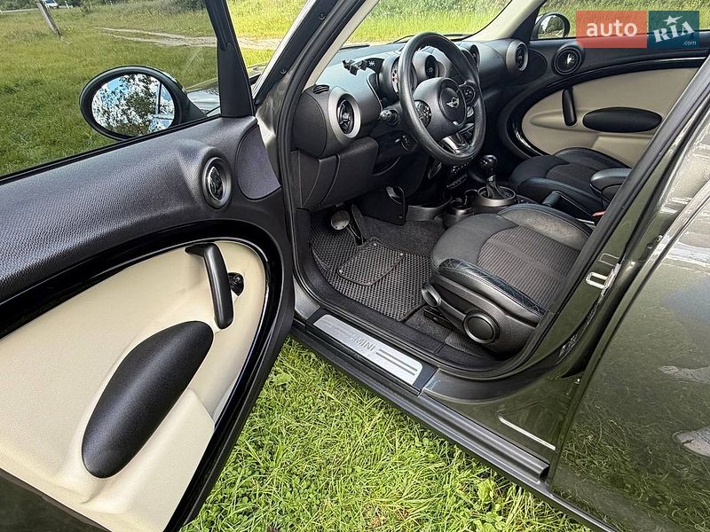 Хэтчбек MINI Cooper 2012 в Житомире