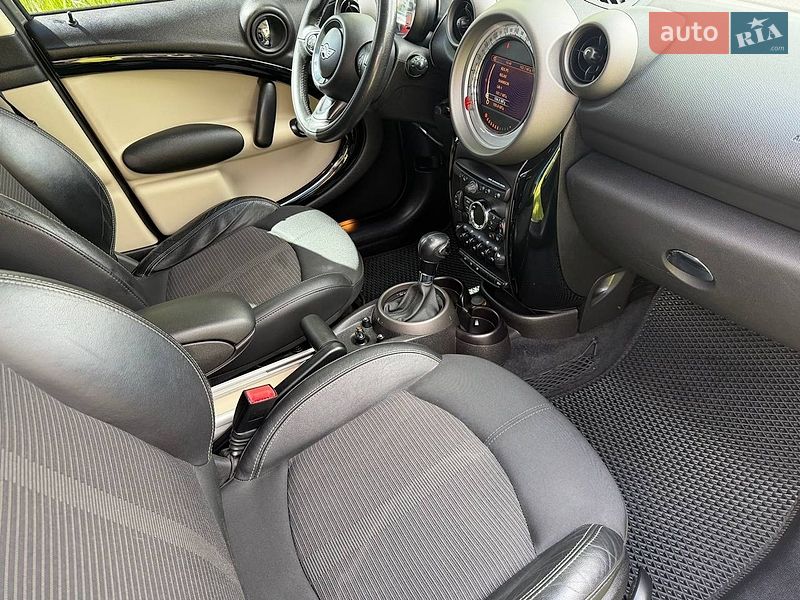 Хэтчбек MINI Cooper 2012 в Житомире